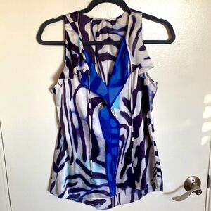 TAHARI- silk like sleeveless blouse- Size Small